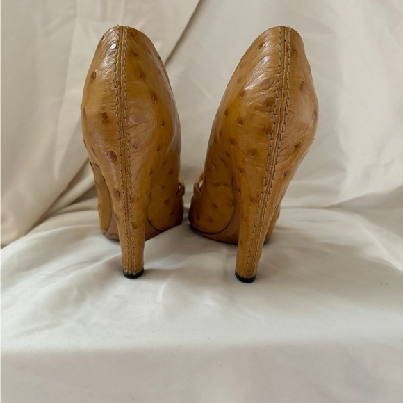 Size 39 Marc Jacob’s Pointed toe Heels - Picture 8 of 8